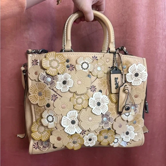 Coach Rouge 30 Tea Rose Tan Leather Bag - Picture 4 of 16